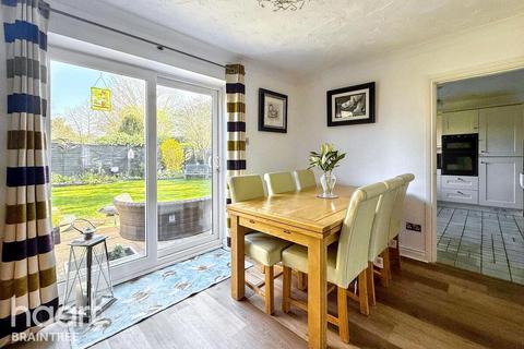 12 Pintail Crescent, Great Notley, Braintree, CM77 7WR