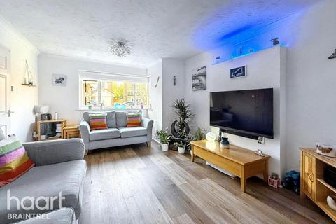 12 Pintail Crescent, Great Notley, Braintree, CM77 7WR