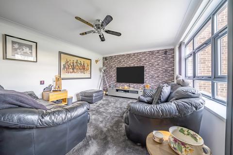 40 Bennett Close, Welling, DA16 3HU