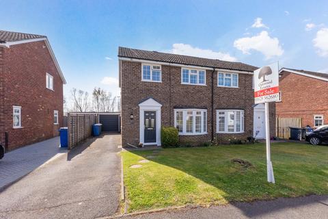 27 Barn Drive, Maidenhead, SL6 3PR