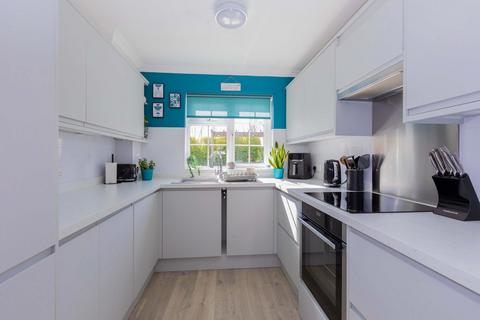 27 Barn Drive, Maidenhead, SL6 3PR