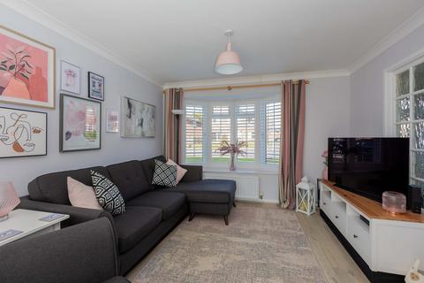 27 Barn Drive, Maidenhead, SL6 3PR