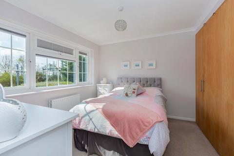27 Barn Drive, Maidenhead, SL6 3PR