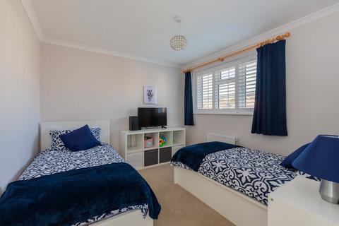 27 Barn Drive, Maidenhead, SL6 3PR