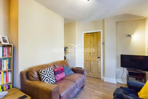 2 bedroom maisonette to rent, Wingford Road, Brixton, SW2