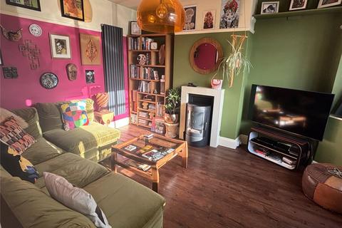 4 bedroom semi-detached house for sale, Mascalls Lane, Brentwood, Essex, CM14