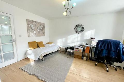 2 Polsten Mews, Enfield, EN3 6YF