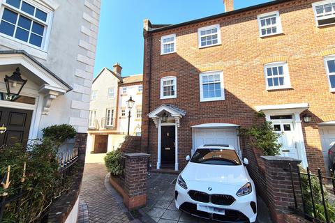 Barbers Gate, Poole BH15