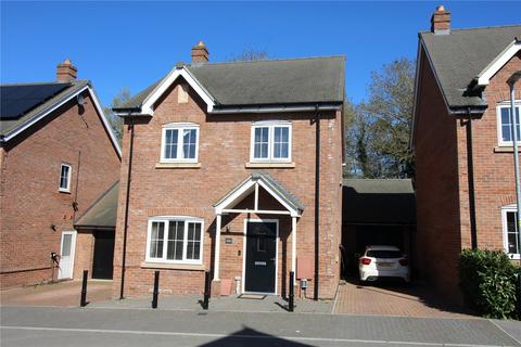 35 Fortuna Road, Blunsdon, Swindon, SN26 7AT