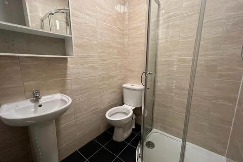 4 bedroom end of terrace house to rent, Brays Lane, Stoke, Coventry, CV2 4DT
