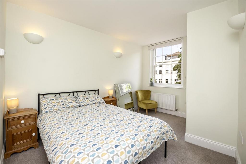 Alexander Terrace, 3 Apartment 4-007.JPG