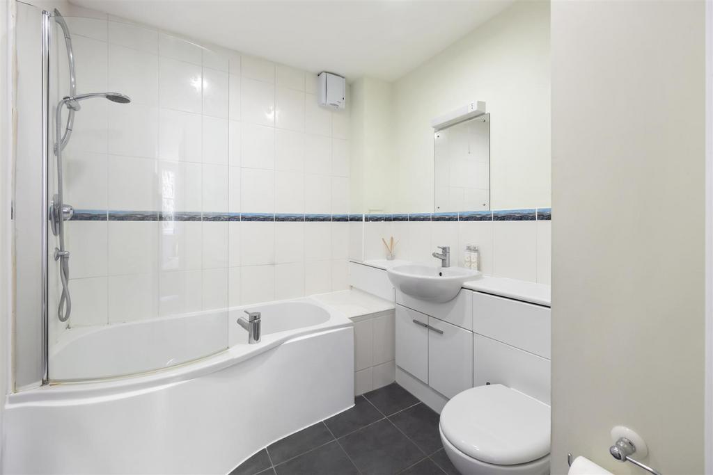 Alexander Terrace, 3 Apartment 4-008.JPG