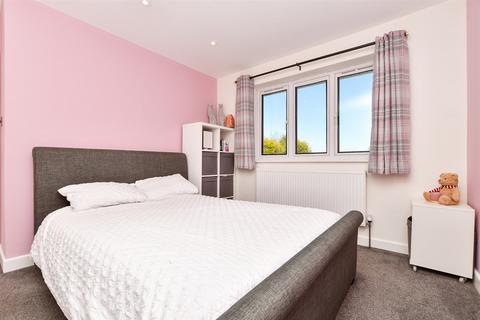 23 Bayhams Field, Sharpthorne, East Grinstead, RH19 4PZ