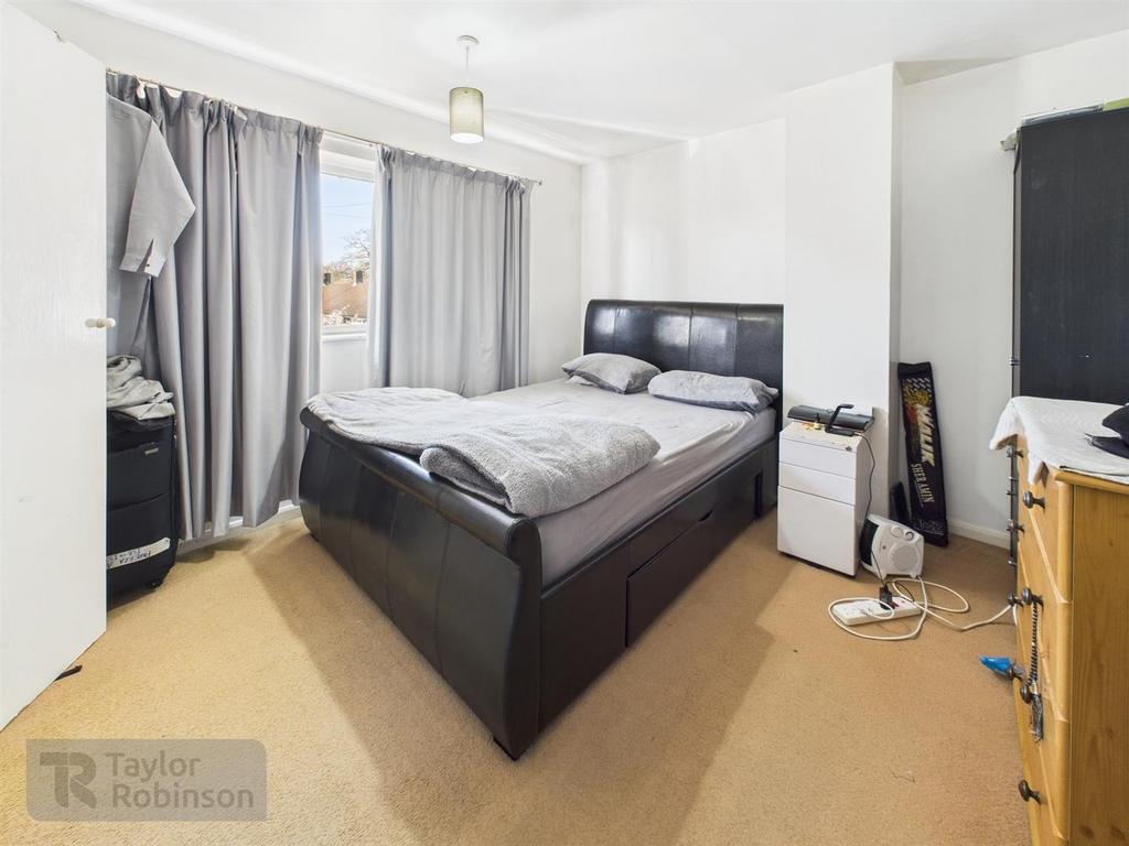 CAM02600 G0-PR0436-STILL002.jpg