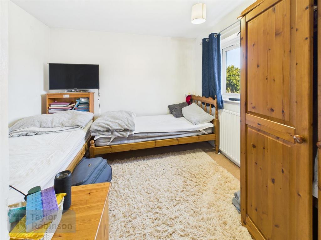 CAM02600 G0-PR0436-STILL008.jpg