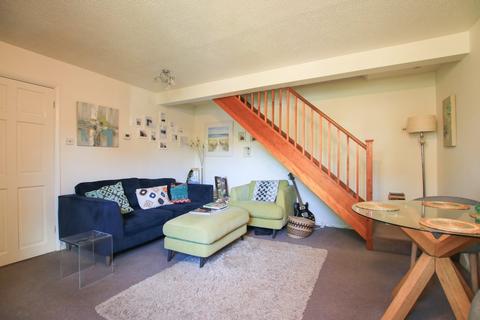 2 bedroom cluster house to rent, Suffolk Close, Wokingham, RG41
