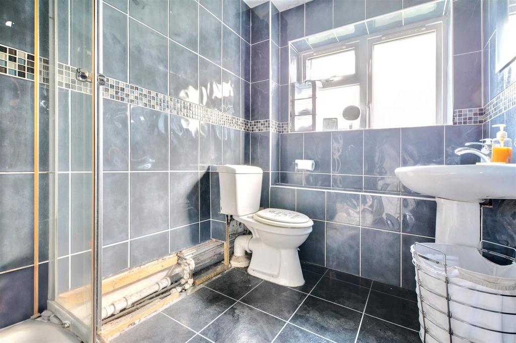 Shower Room.jpeg