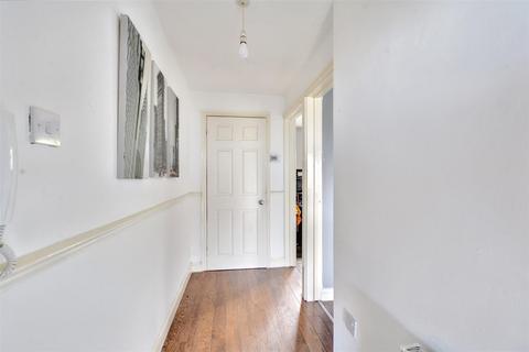 2 bedroom apartment for sale, Gibbons Avenue, Stapleford