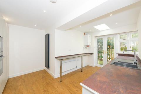 5 Lewins Road, Epsom, KT18 7TL