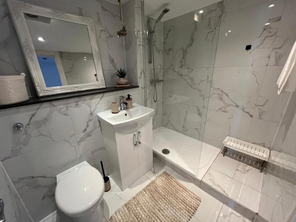 Ensuite