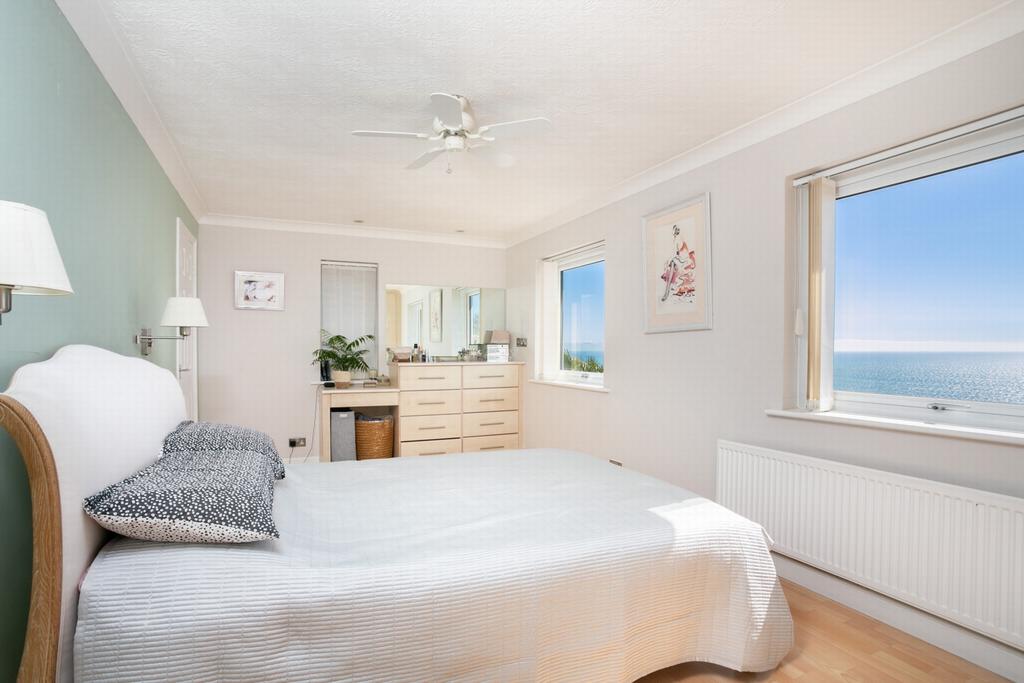 Principal bedroom