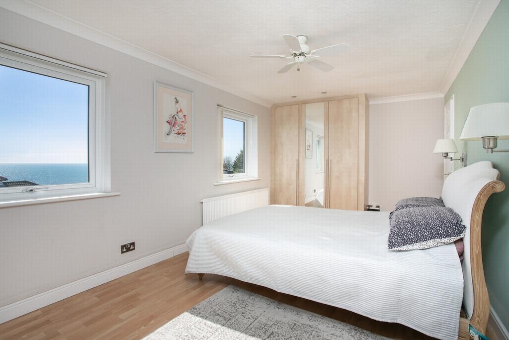 Principal bedroom