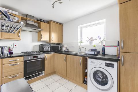 2 bedroom flat for sale, St. Josephs Green, Welwyn Garden City, Hertfordshire, AL7 4TT