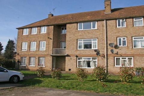 3 bedroom flat to rent, Christopher House, Rosewood Way, Farnham Common, SL2