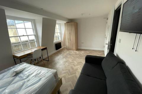 Studio to rent, Keasberry House, 2-4 Henry Street, Bath, BA1