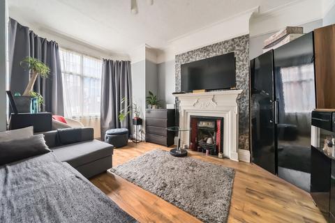 2 bedroom maisonette for sale, Lowlands Road, Harrow