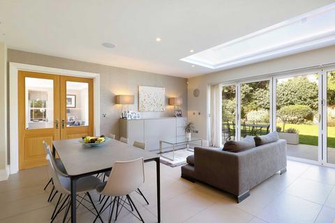 Wisteria, 14a Ethorpe Close, Gerrards Cross, SL9 8PL