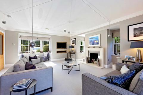 5 bedroom detached house for sale, Ethorpe Close, Gerrards Cross, Buckinghamshire, SL9