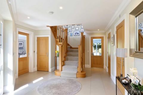 5 bedroom detached house for sale, Ethorpe Close, Gerrards Cross, Buckinghamshire, SL9