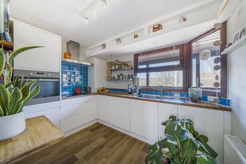 65 New Road, Hornsey, London, N8 8TA