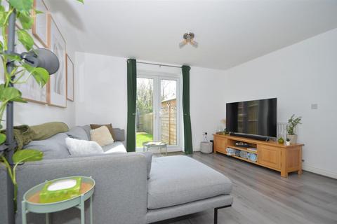 56 Allen Road, Ely, CB7 4GR