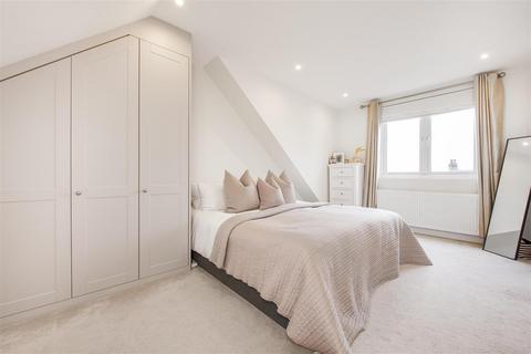 58a Sidney Road, Twickenham, TW1 1JR
