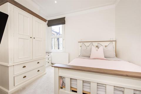 58a Sidney Road, Twickenham, TW1 1JR