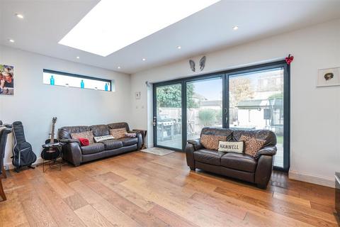 1 Cardiff Road, London, W7 2BW