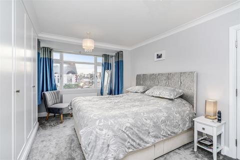 1 Cardiff Road, London, W7 2BW