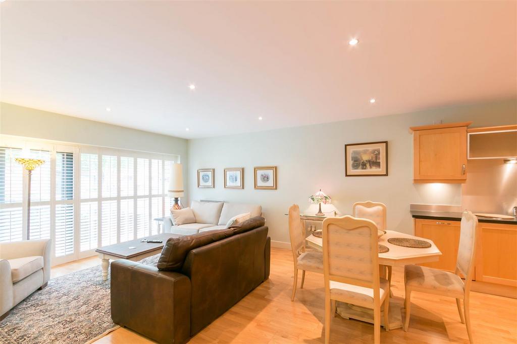 Open Plan Reception