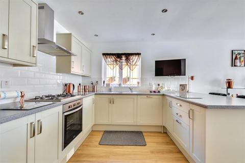 3 bedroom detached bungalow for sale, Castle Close, Calverton, Nottingham