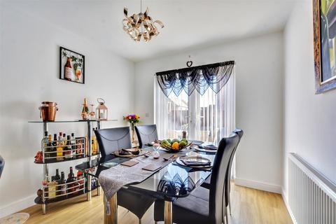 3 bedroom detached bungalow for sale, Castle Close, Calverton, Nottingham