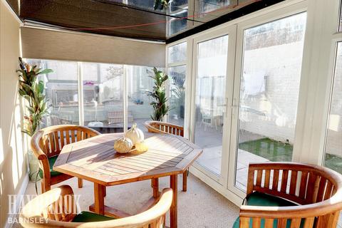 4 bedroom semi-detached house for sale, Redhill Court, Redbrook