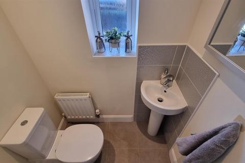 2 bedroom semi-detached house for sale, Burnham Road, Wythall