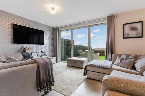 85 Lady Nancy Crescent, Blantyre, Glasgow, G72 9BD