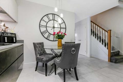 85 Lady Nancy Crescent, Blantyre, Glasgow, G72 9BD