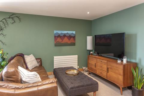 7/7 Dock Street, Edinburgh, EH6 6HU