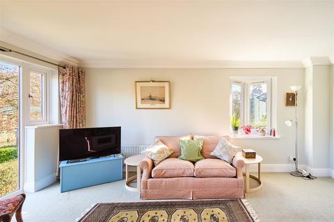 31 Herons Place, Isleworth, TW7 7BE