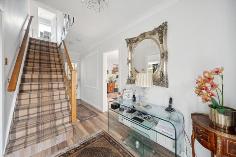 4 bedroom detached house for sale, The Ghyll, Huddersfield, HD2
