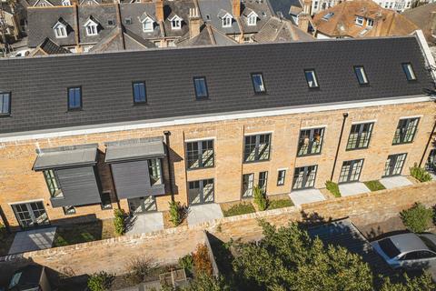 1 bedroom ground floor flat for sale, 46 R L Stevenson Avenue, Westbourne, BH4